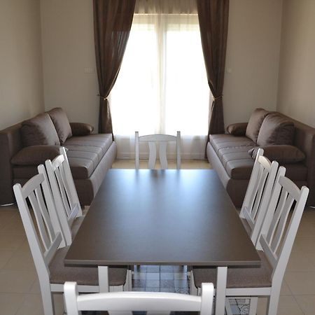 Apartmán Aranyszarvas Panzio, Etterem Es Grillterasz Exteriér fotografie