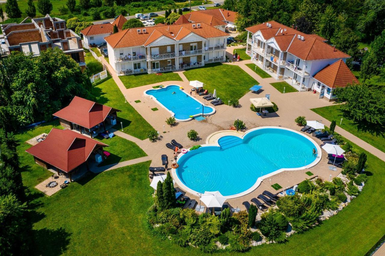 Apartmán Aranyszarvas Panzio, Etterem Es Grillterasz Exteriér fotografie
