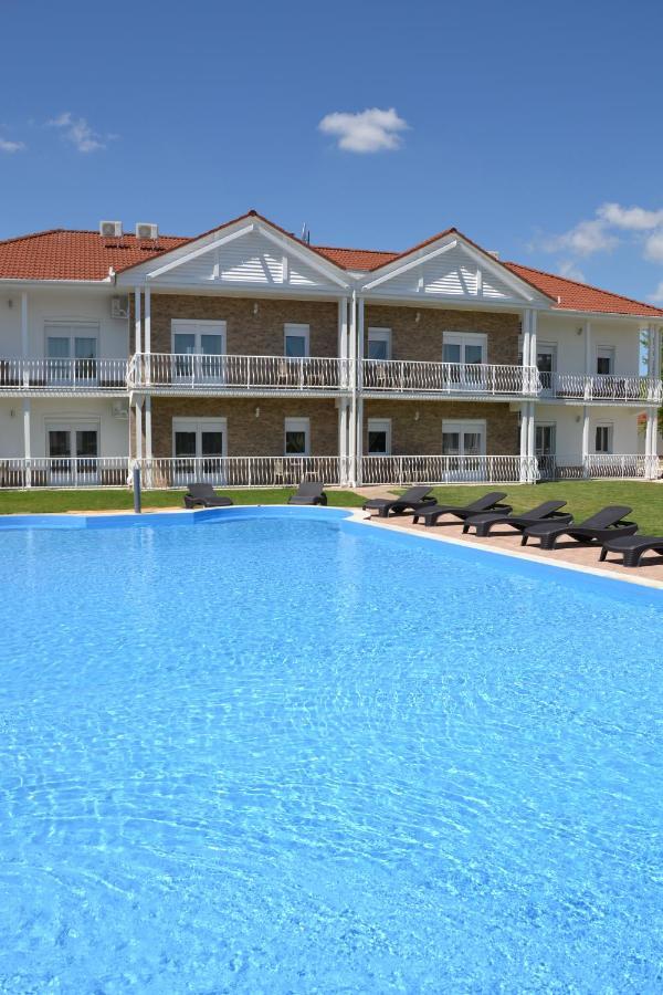 Apartmán Aranyszarvas Panzio, Etterem Es Grillterasz Exteriér fotografie