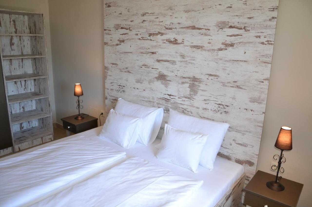 Apartmán Aranyszarvas Panzio, Etterem Es Grillterasz Exteriér fotografie