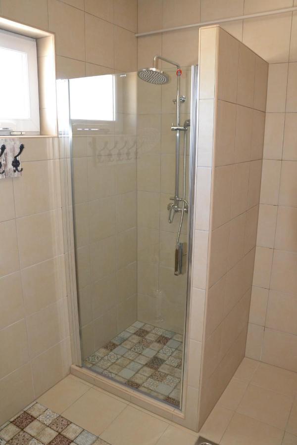 Apartmán Aranyszarvas Panzio, Etterem Es Grillterasz Exteriér fotografie