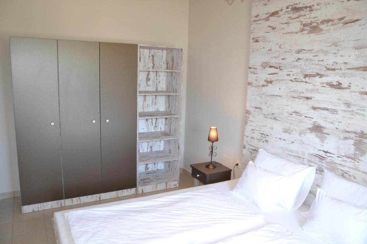 Apartmán Aranyszarvas Panzio, Etterem Es Grillterasz Exteriér fotografie