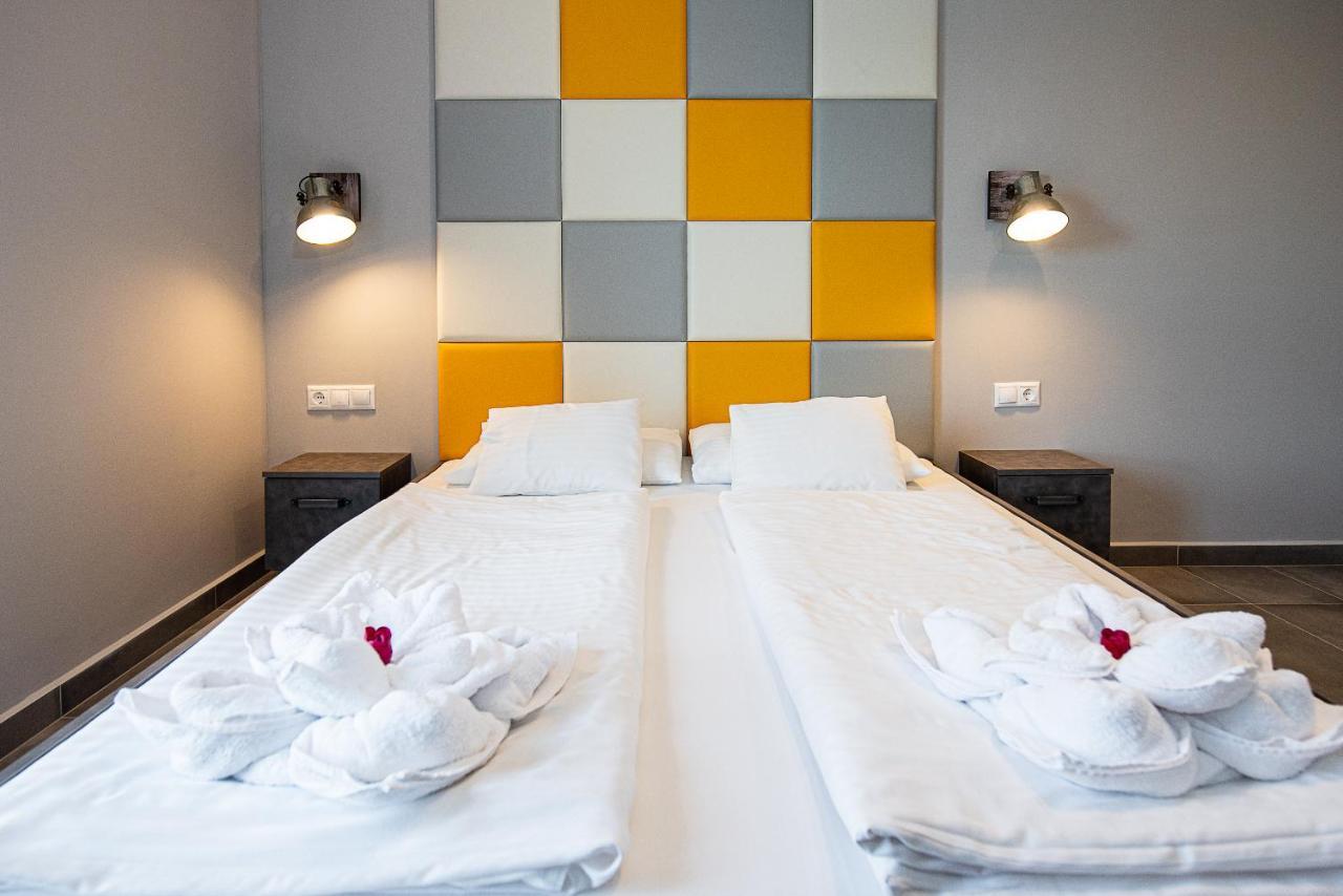 Apartmán Aranyszarvas Panzio, Etterem Es Grillterasz Exteriér fotografie