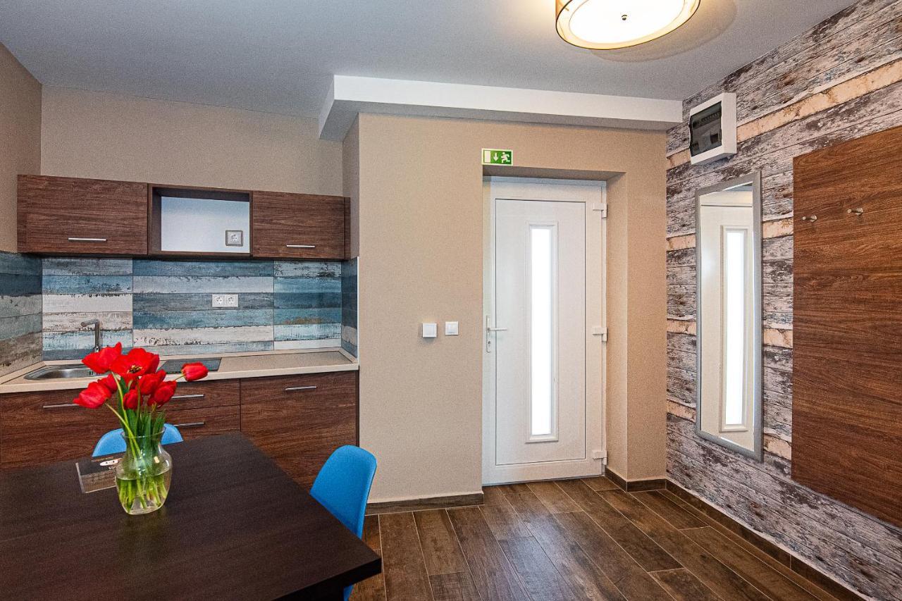 Apartmán Aranyszarvas Panzio, Etterem Es Grillterasz Exteriér fotografie